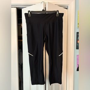 Cropped Fitted Leggings